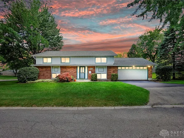 5601 Winterberry Ct, Dayton, OH 45431