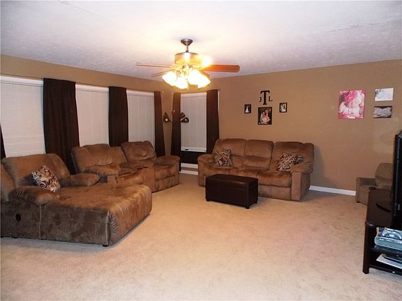 4th image of 2326 Winton Ct