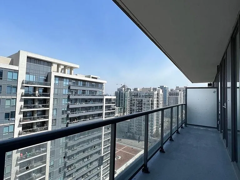 20 Gatineau Dr #1511 — Photo 16