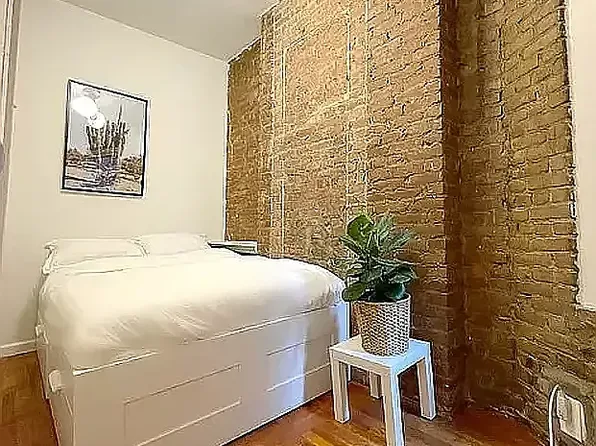 57 Pitt St APT 15, New York, NY 10002