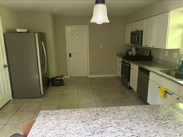 10606 Nast Dr — Photo 3