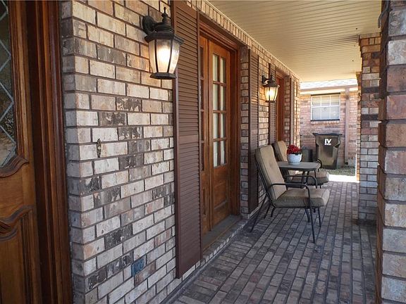 2nd image of 4116 Medoc Dr