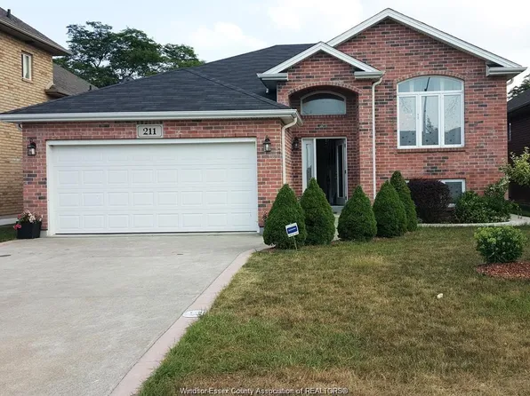 211 Branton Cres, Lakeshore, ON N9K 1G1