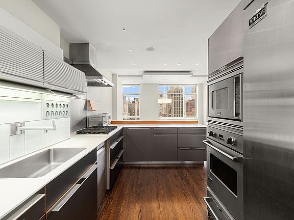 4th image of 1760 2nd Ave #20/21C