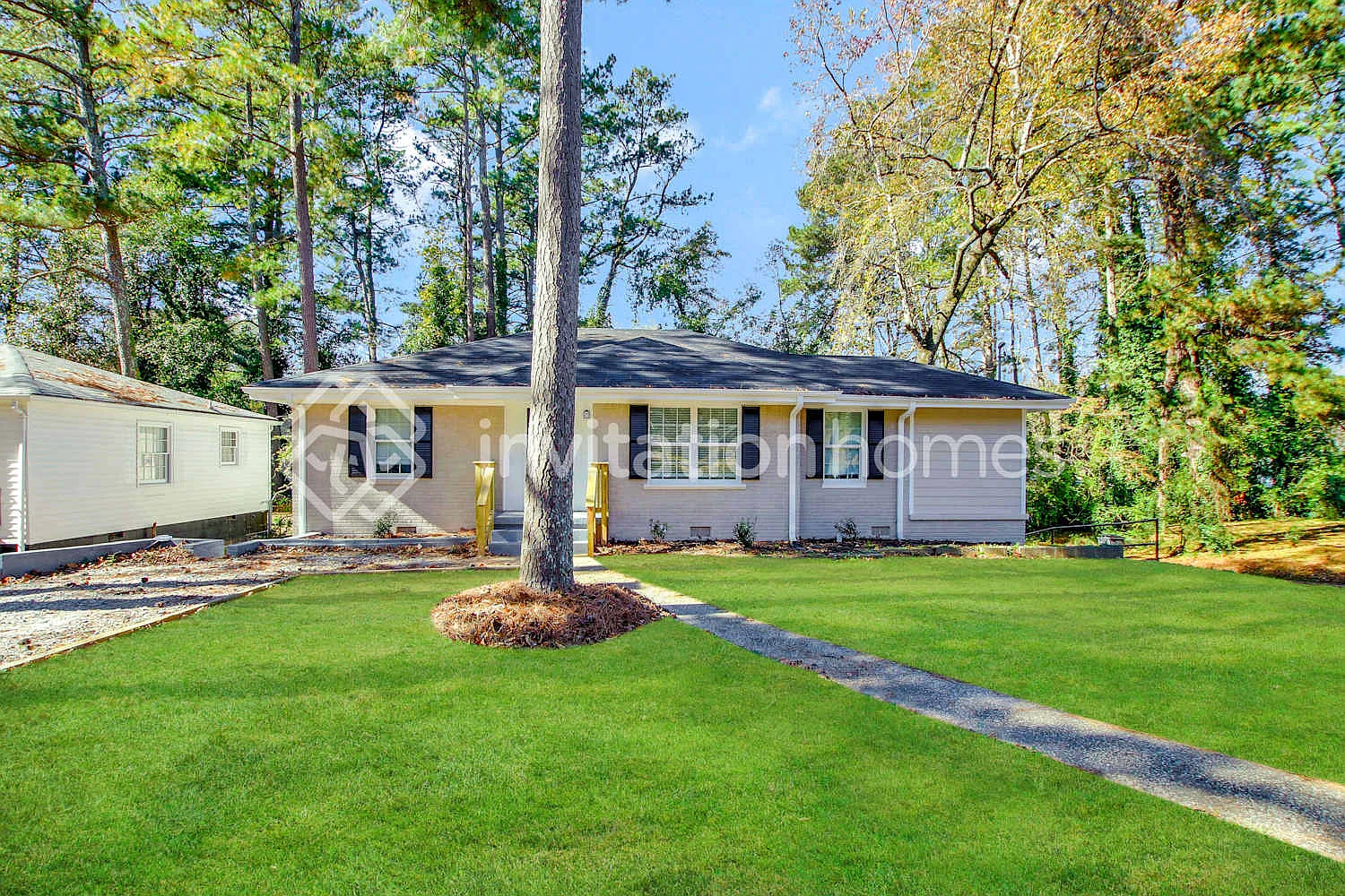 2967 Sylvan Rd East Point, GA 30344 — Photo 1