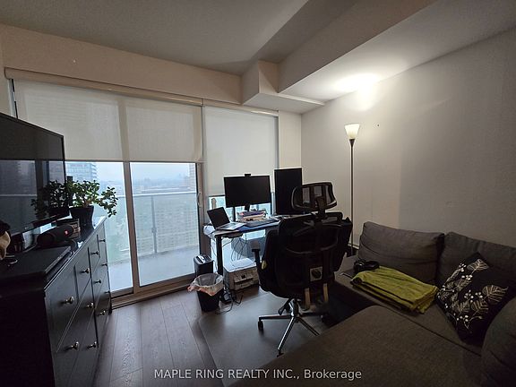 3rd image of 501 Yonge St #2213