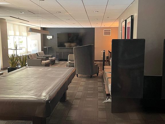 14th floor recreation /party room