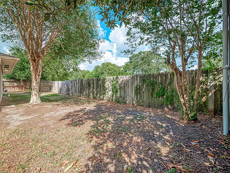 10607 Silkwood Dr — Photo 40