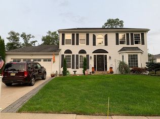 7 Sami Dr, Howell, NJ 07731