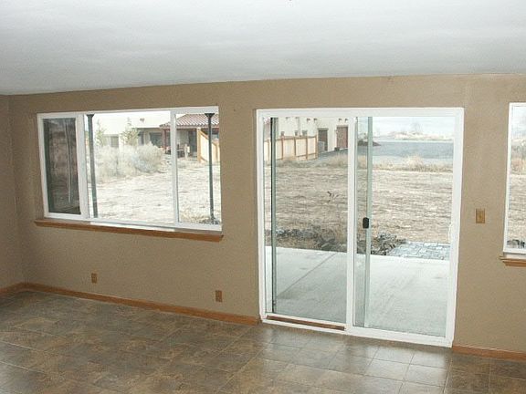 3rd image of 608 Sunset Blvd N