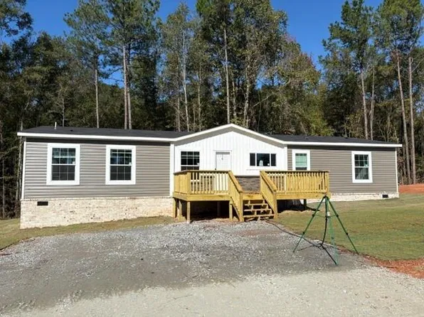 62 Walt Rd, Phenix City, AL 36867