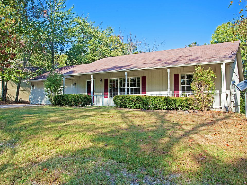 1st image of 22 Portsmouth Dr