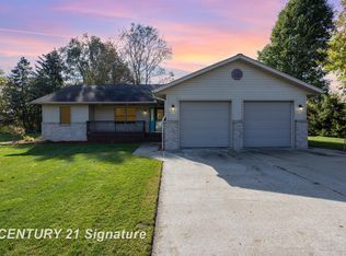 4466 E Vernon Ct, Midland, MI 48640