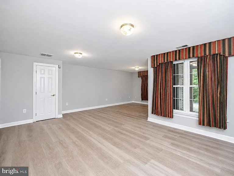 8 Calabash Ct — Photo 36