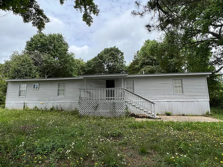 30 Winston Way — Photo 2