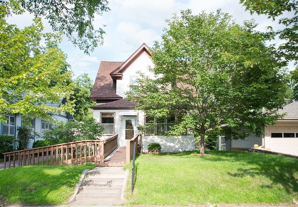 4526 Queen Ave N Minneapolis MN 55412
