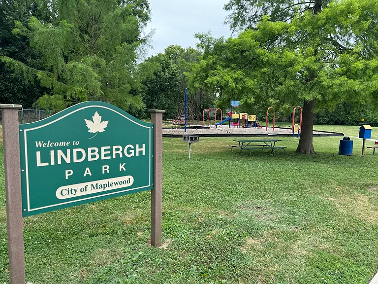 Walking distance to nearby Lindbergh Park (at the end of Lindbergh Drive)