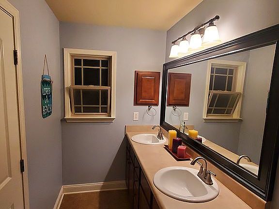5th image of 412 Summer Cove Cir NW