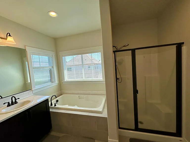 29054 NW Keenon St — Photo 30
