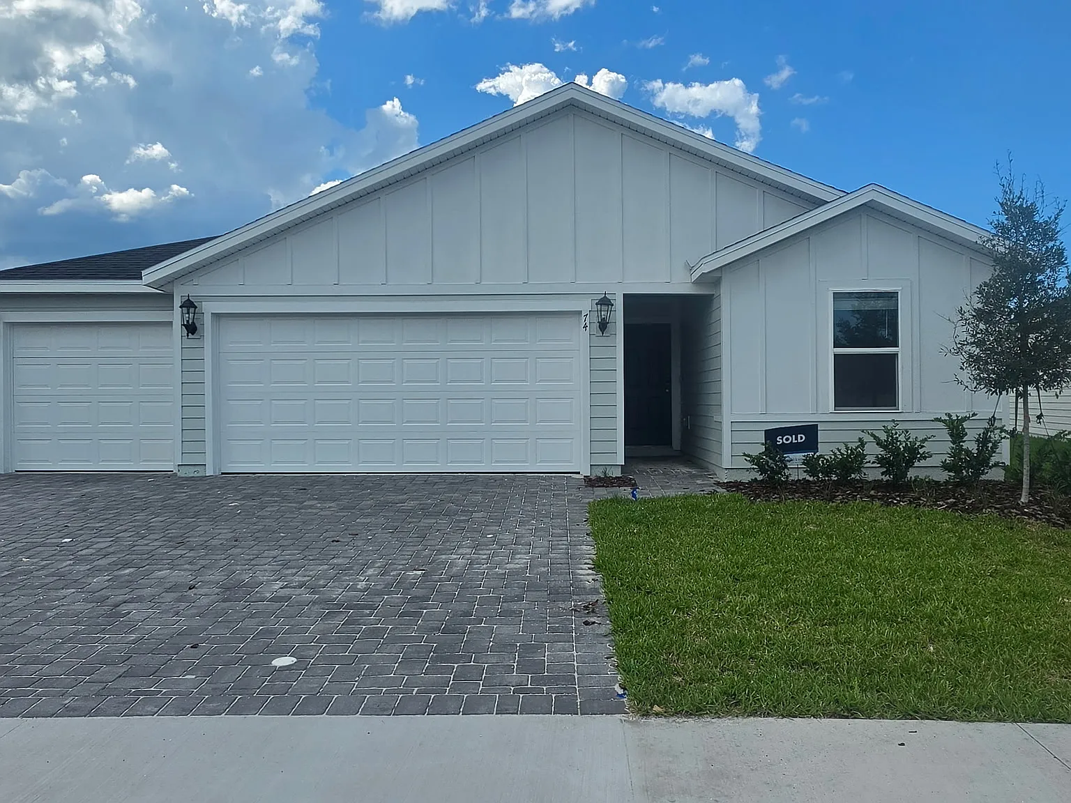 4 bed, 1842 sqft, $3,000 — Photo 1