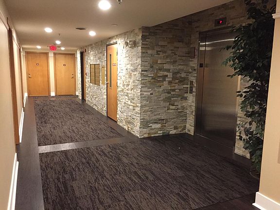 1st floor lobby