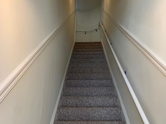 3rd image of 105 Shotwell St