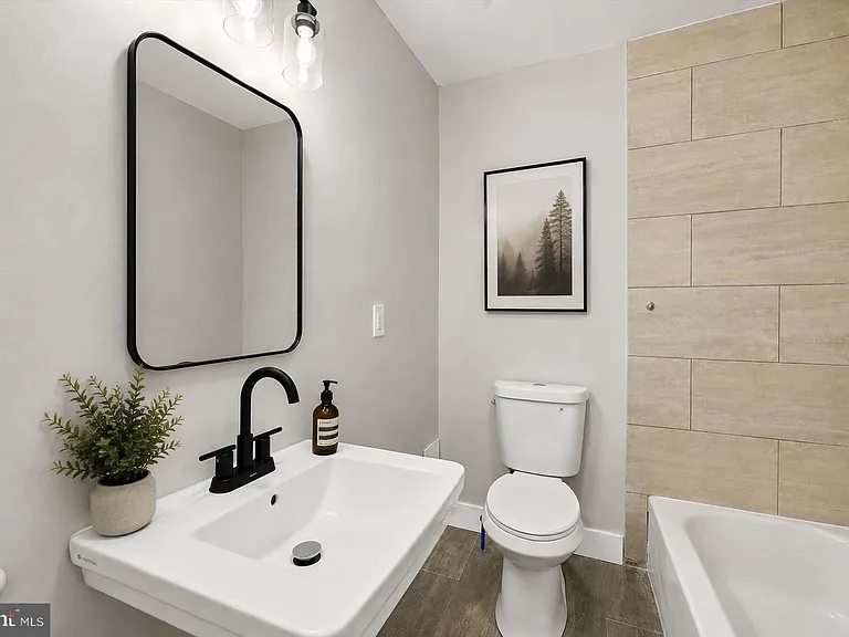 5840 Crittenden St — Photo 19
