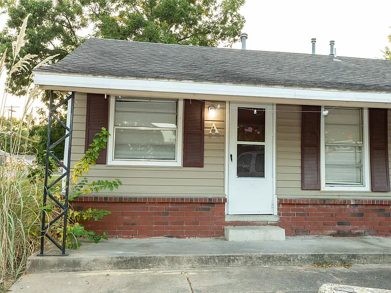 W Haskell St Triplexes — Photo 14