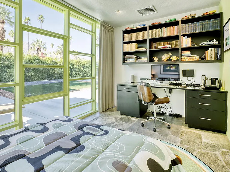 New built in workspace in third bedroom.