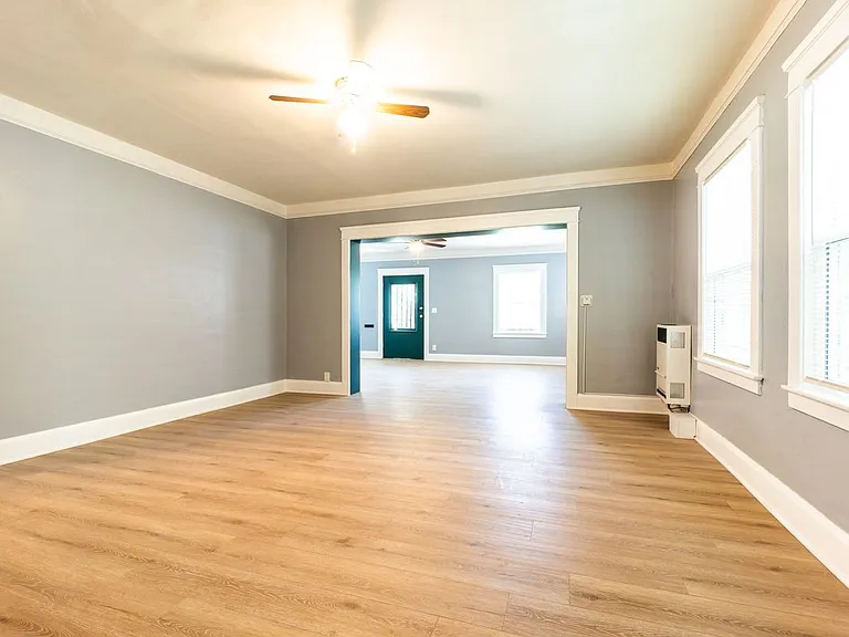 223 S Reno St — Photo 16