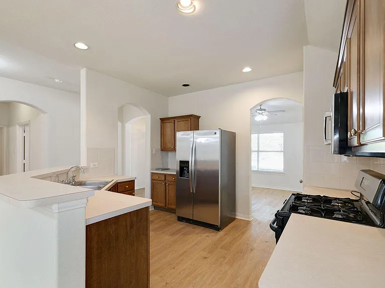 8306 Nicholson Dr — Photo 12