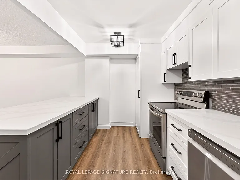 60 Inverlochy Blvd #309 — Photo 7