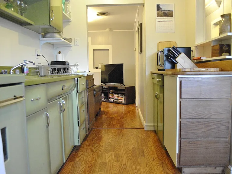 1685 Taylor Ave W #2 — Photo 4