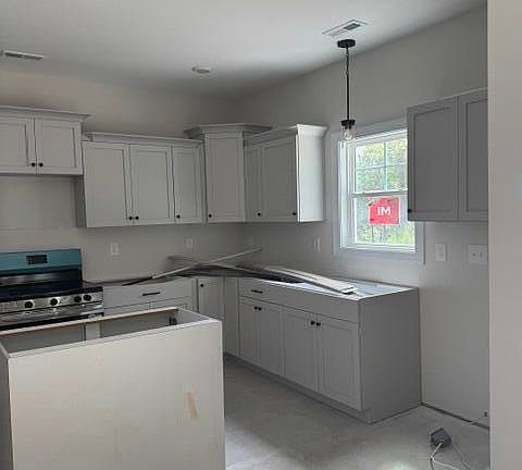 3rd image of 508 Sea Ray Cove