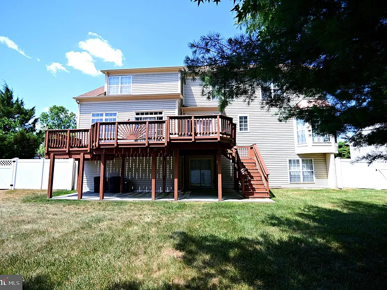 4502 Rockdale Ln — Photo 5