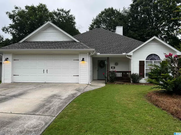 145 Lake Ter, Alabaster, AL 35007