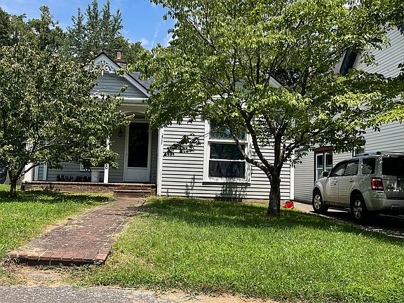 3rd image of 120 E Stephens St