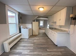 47 Myrtle St APT 1, Claremont, NH 03743