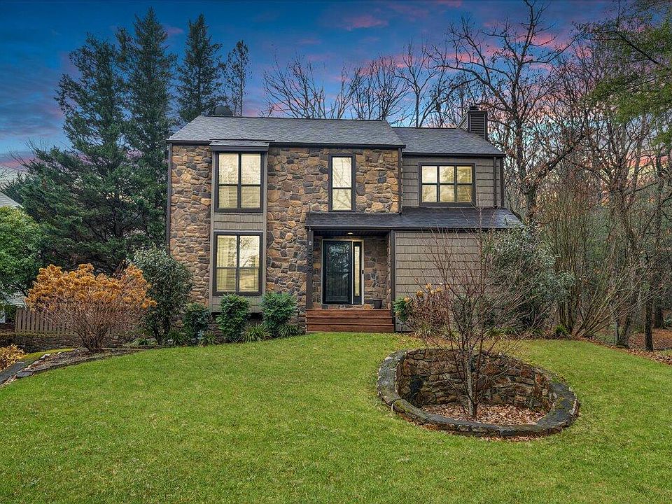 1st image of 4584 Branderwood Dr