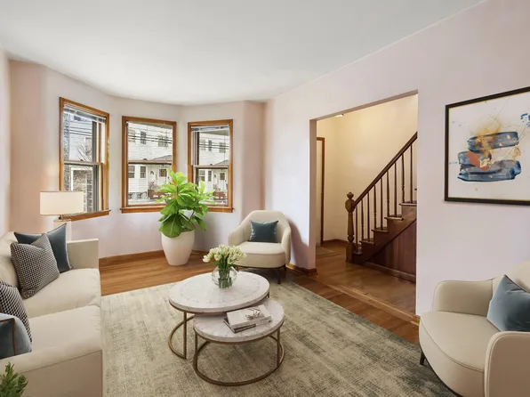 241 Maple St, Secaucus, NJ 07094