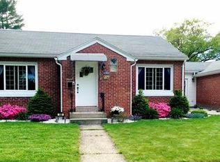 99 City View Ave, West Springfield, MA 01089