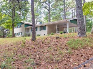 3122 Wildwood Rd, Suwanee, GA 30024