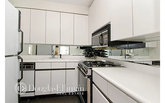 Sold by Douglas Elliman | media 37