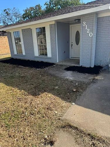 3120 Royal St Photo 1