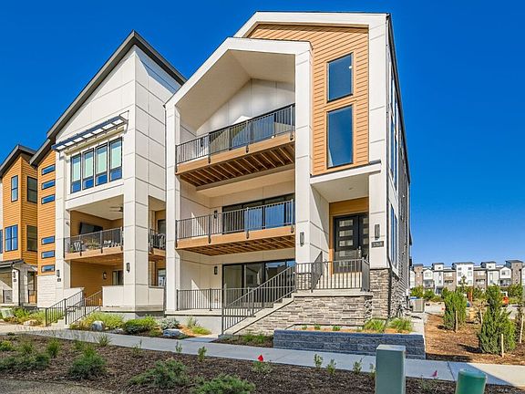 BCN_BL_LE_1768 Peak Lp_Energetic_13AUG2025_WEB_003