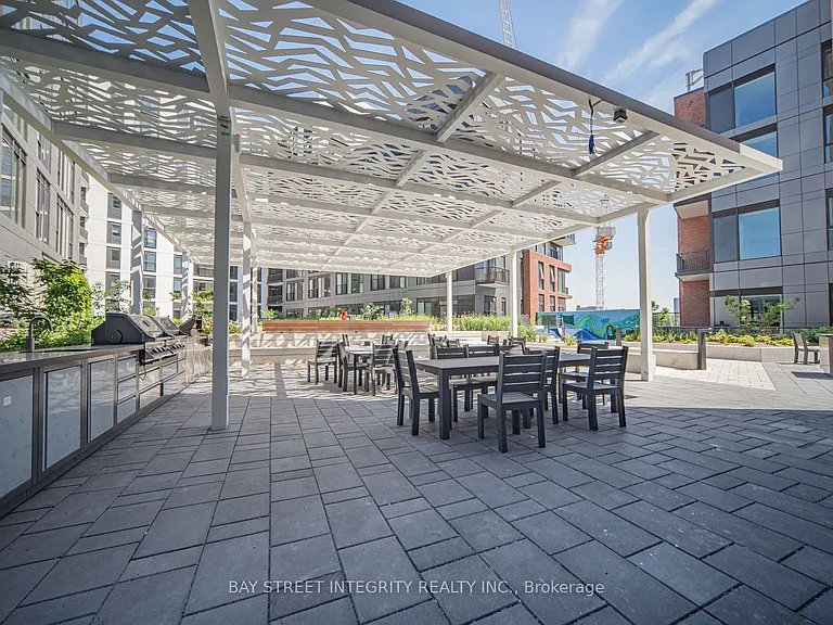 10 Oak St #903 — Photo 38