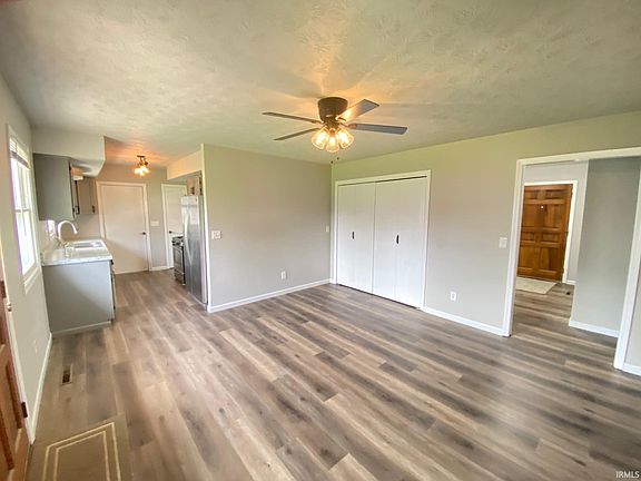 4th image of 836 Foxwood Dr