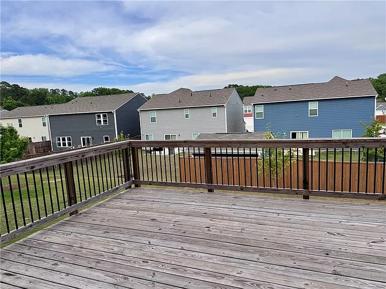 241 Port Way — Photo 17