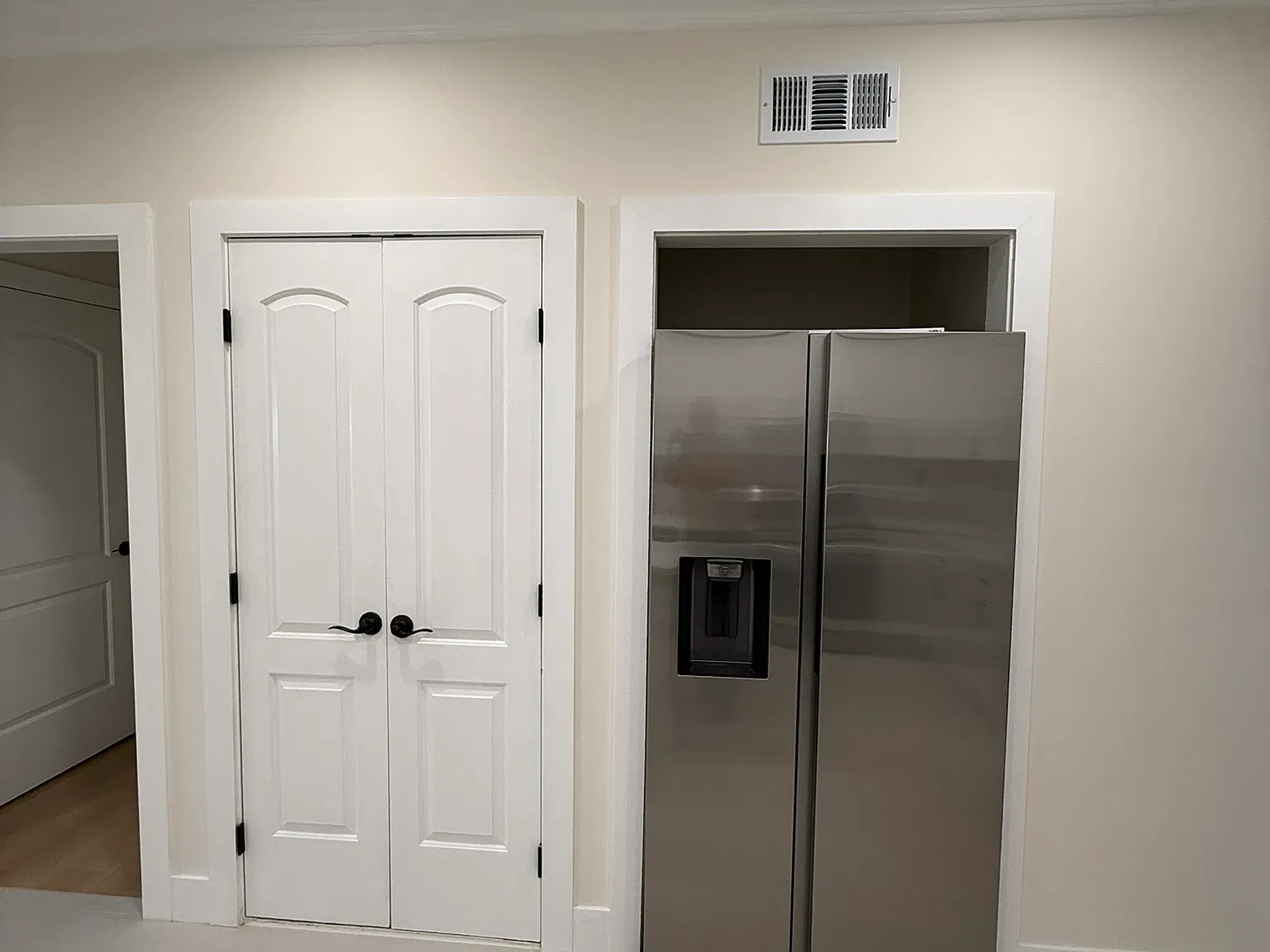 2 bed, 900 sqft, $2,850 — Photo 3