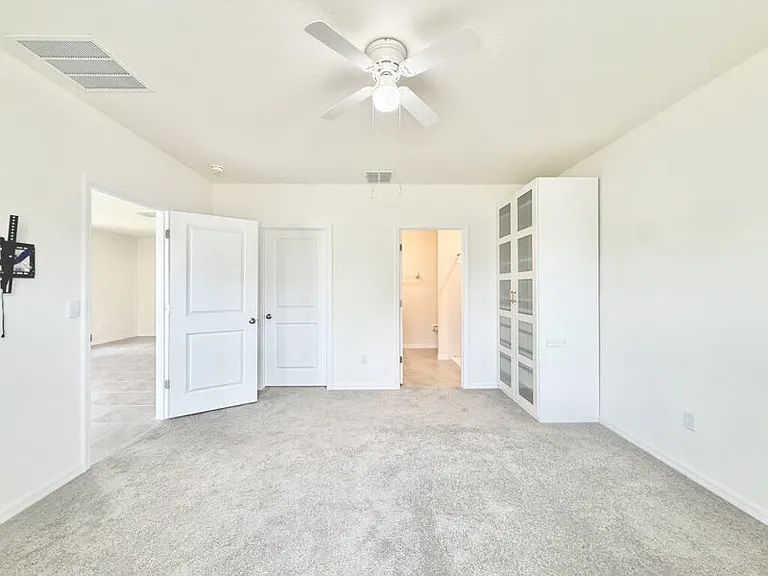 5699 Chorleywood Ln — Photo 24